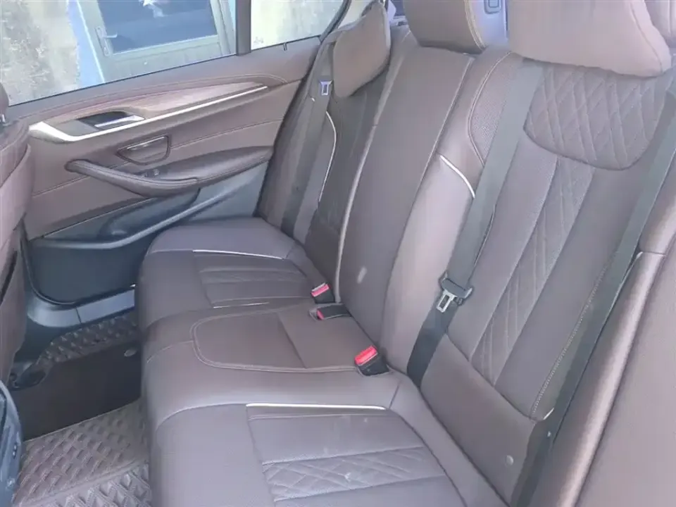 BMW 5 Series New Energy