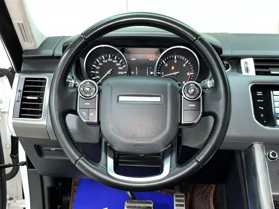 Land Rover Sport