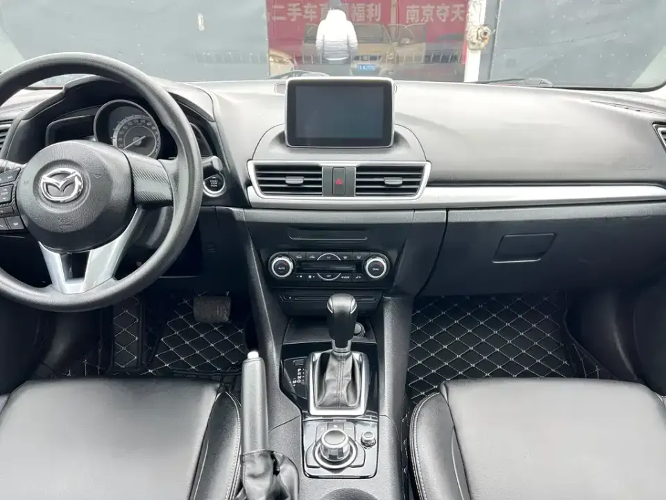 Mazda 3 Axela