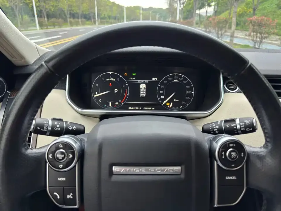Land Rover Sport