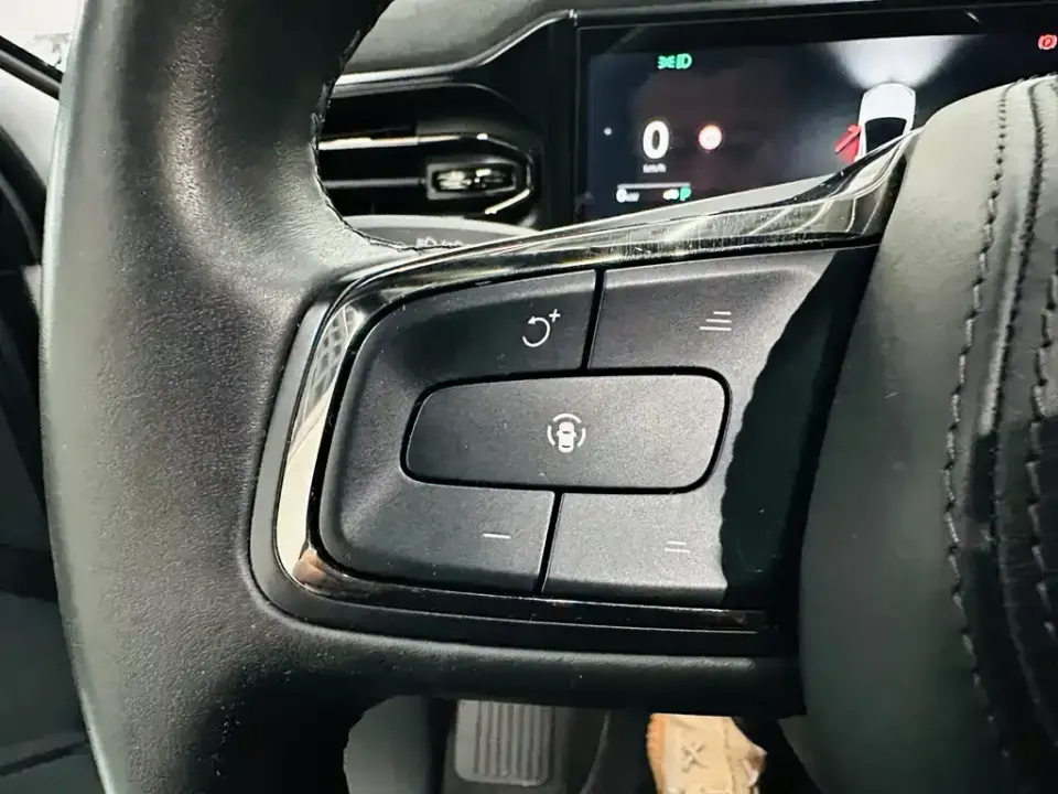 Nio EC6