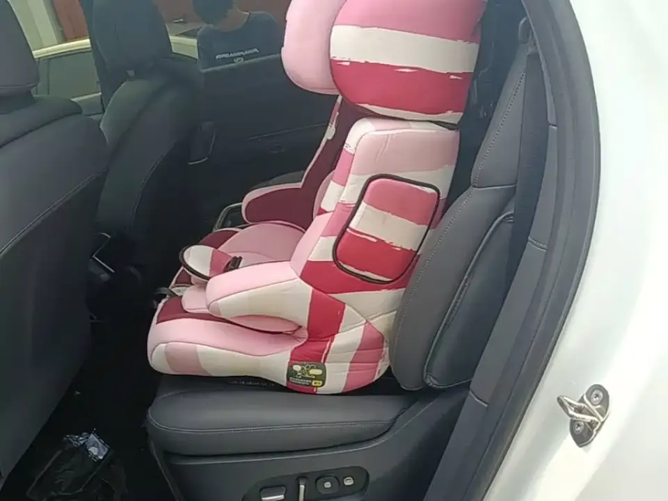 Nio ES8