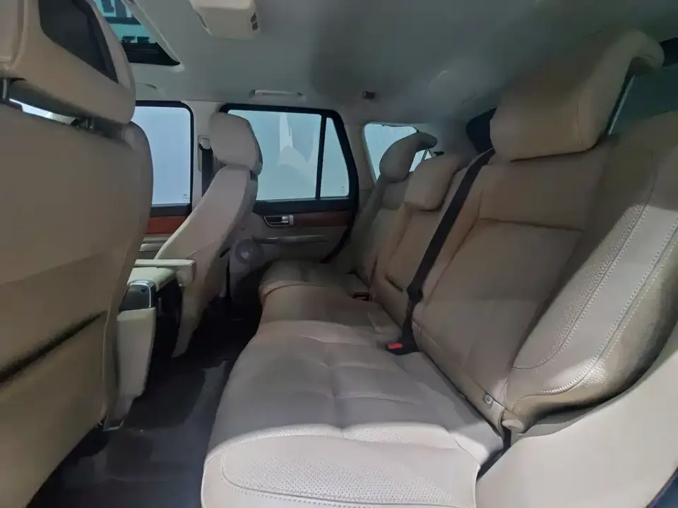 Land Rover Sport