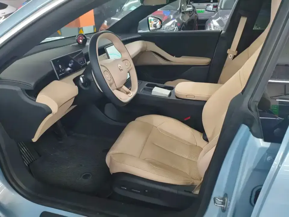 Nio ET5T