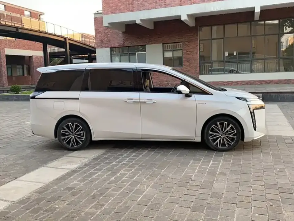 GAC Trumpchi E8 PHEV
