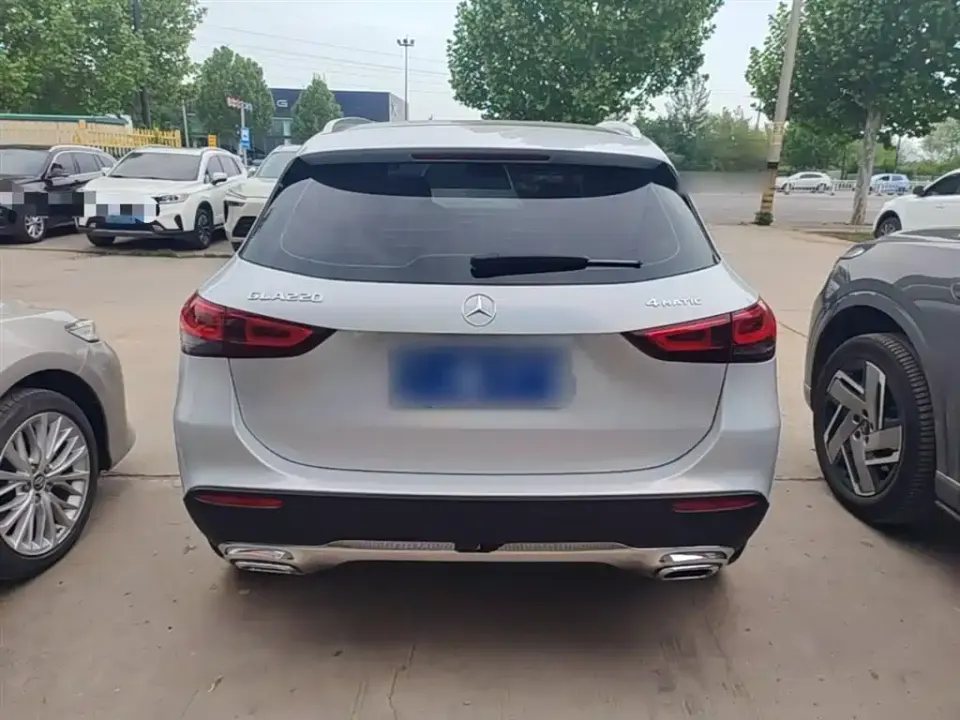Mercedes-Benz GLA