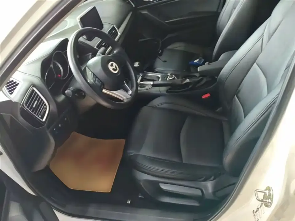 Mazda 3 Axela