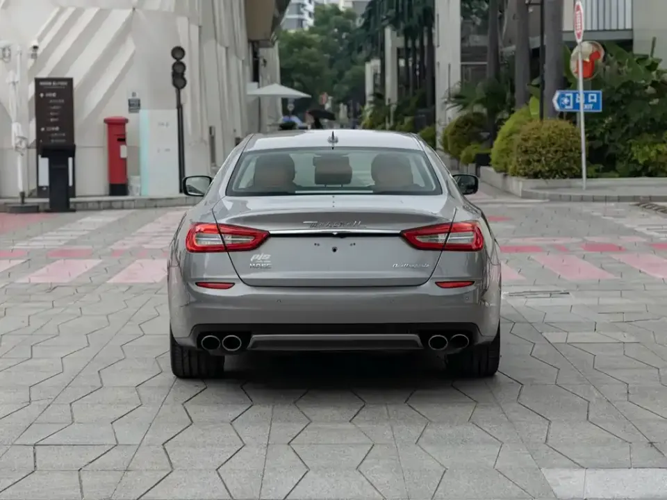 Maserati Quattroporte
