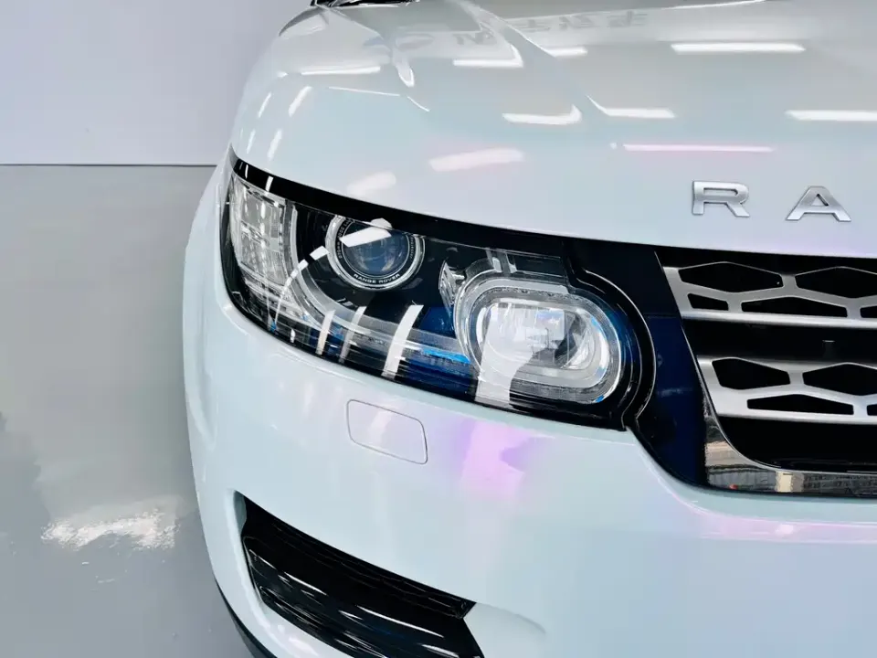 Land Rover Sport