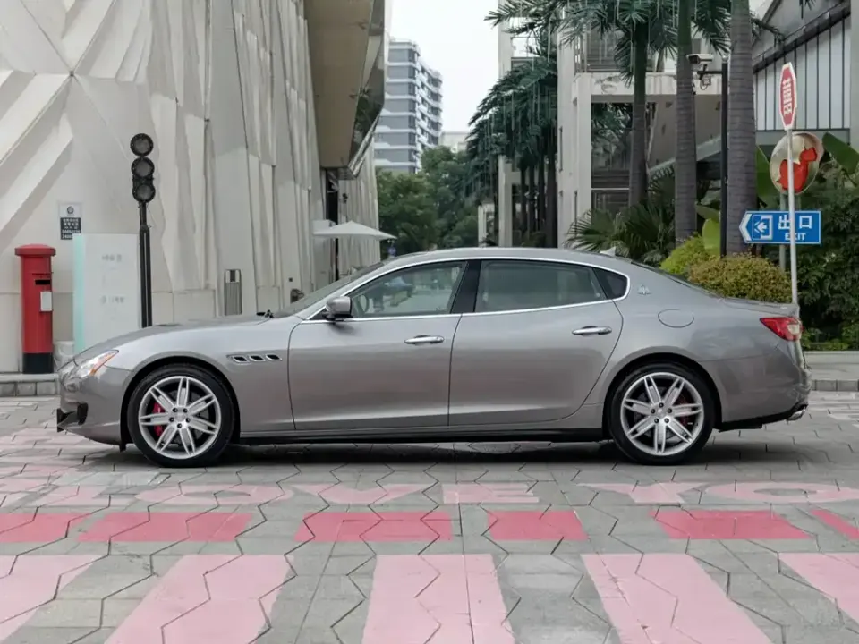 Maserati Quattroporte