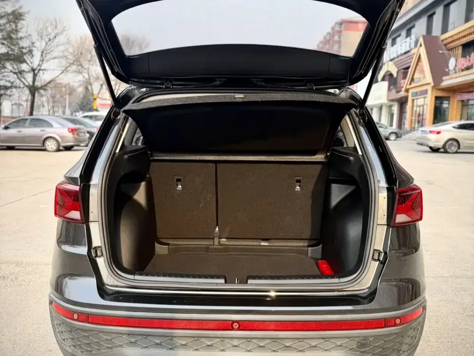 Jetta VS5