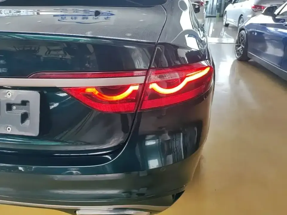 Jaguar XFL