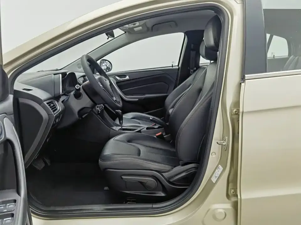 Chery Arrizo 5