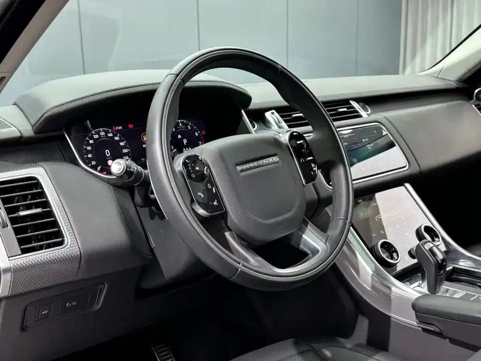 Land Rover Sport