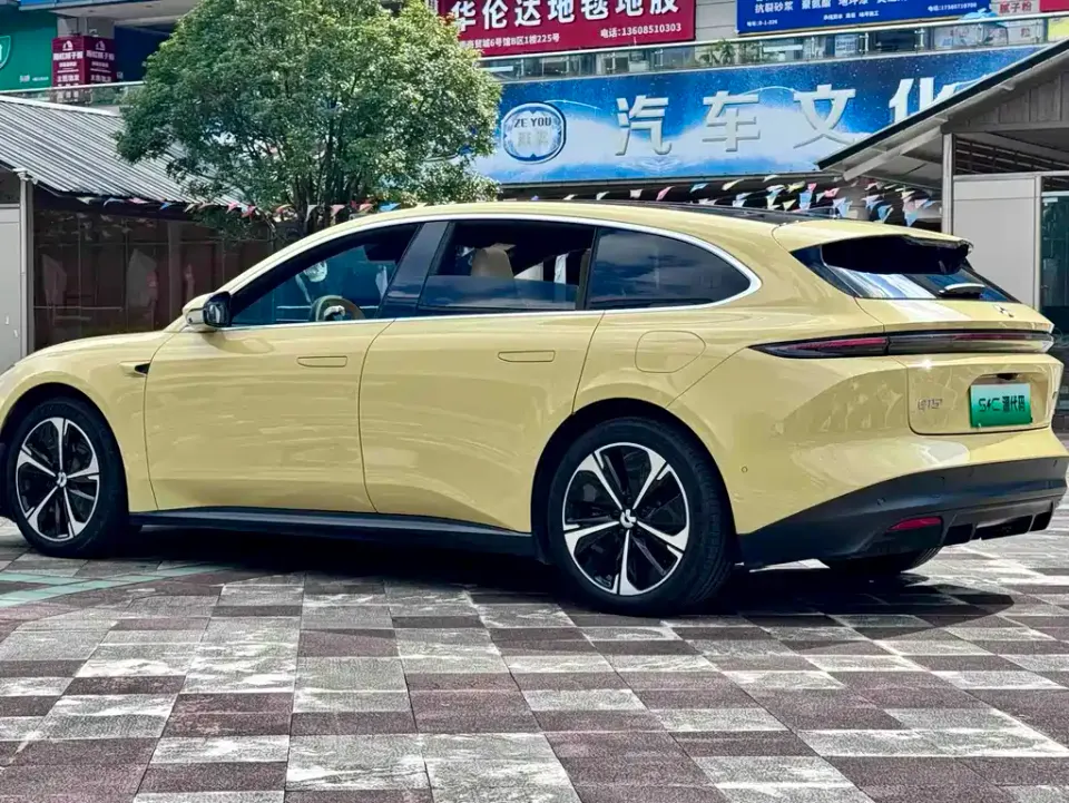 Nio ET5T