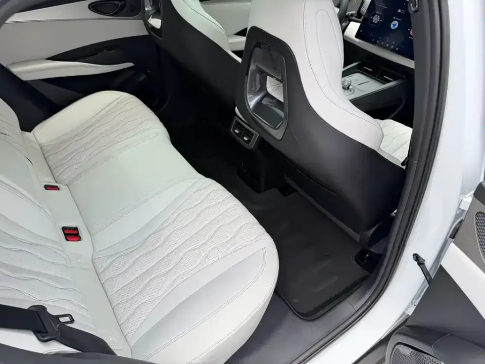 BYD Seal 06
