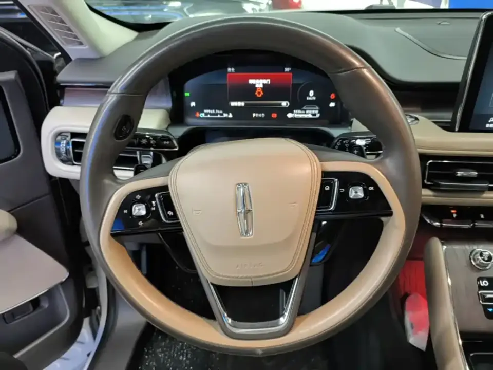 Lincoln Aviator (Import)