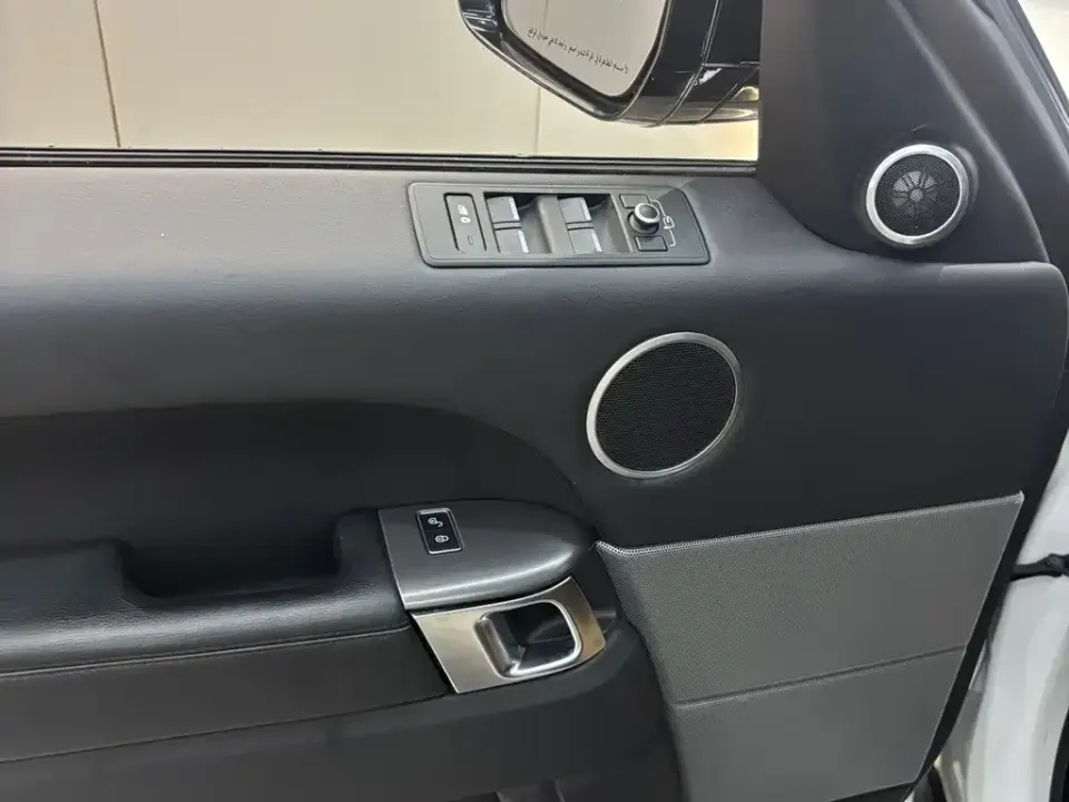 Land Rover Sport