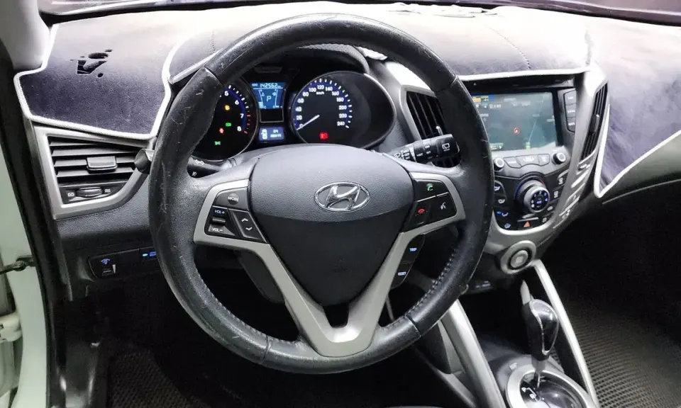 Hyundai Veloster