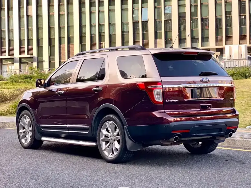 Ford Explorer (Import)