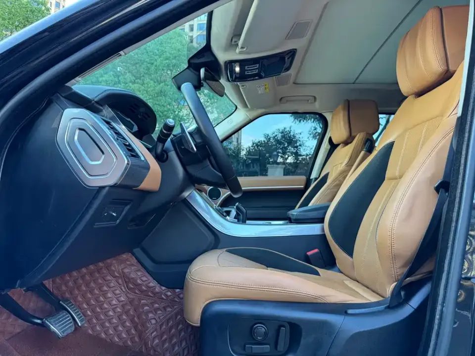 Land Rover Sport