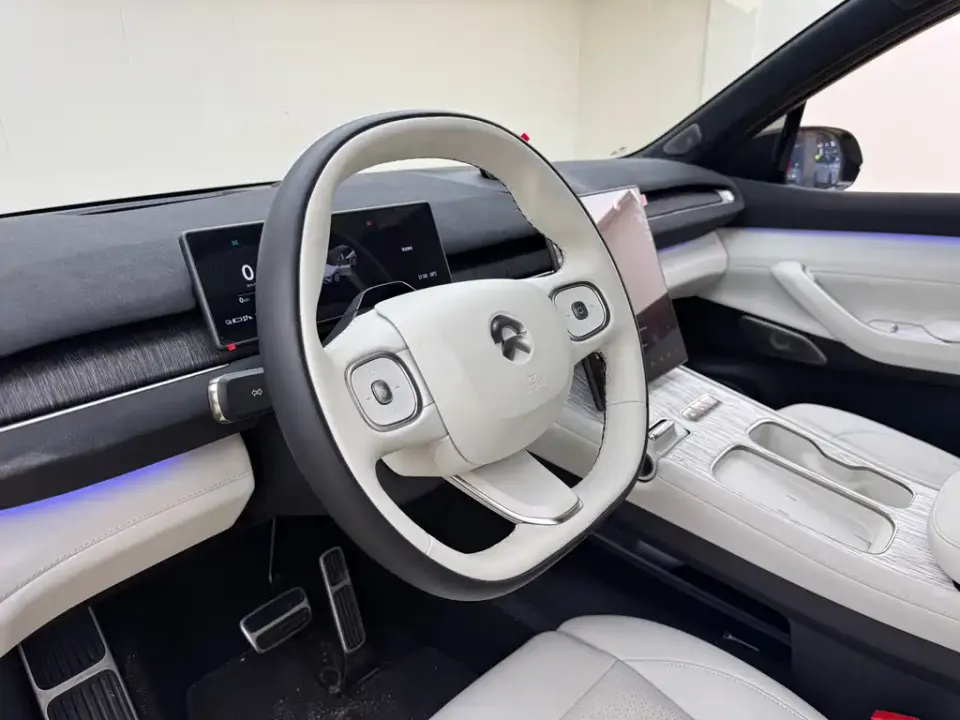 Nio ES7