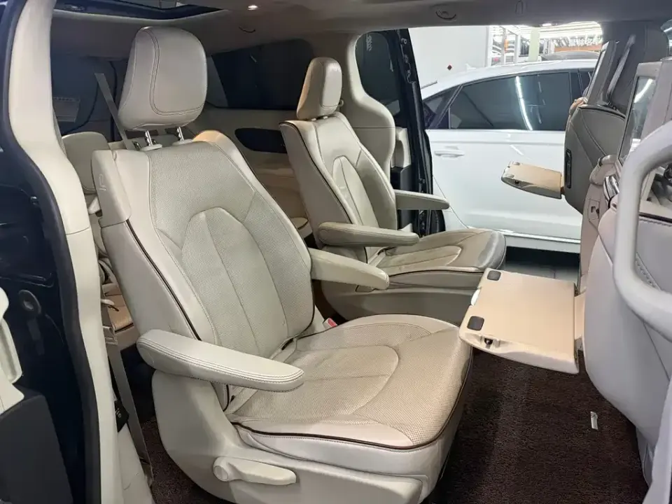 Chrysler Grand Voyager (Import)