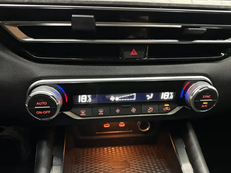 Nissan Teana