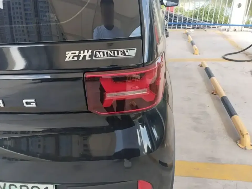 Wuling MINIEV