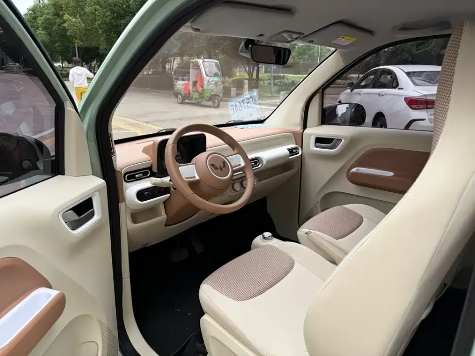 Wuling MINIEV