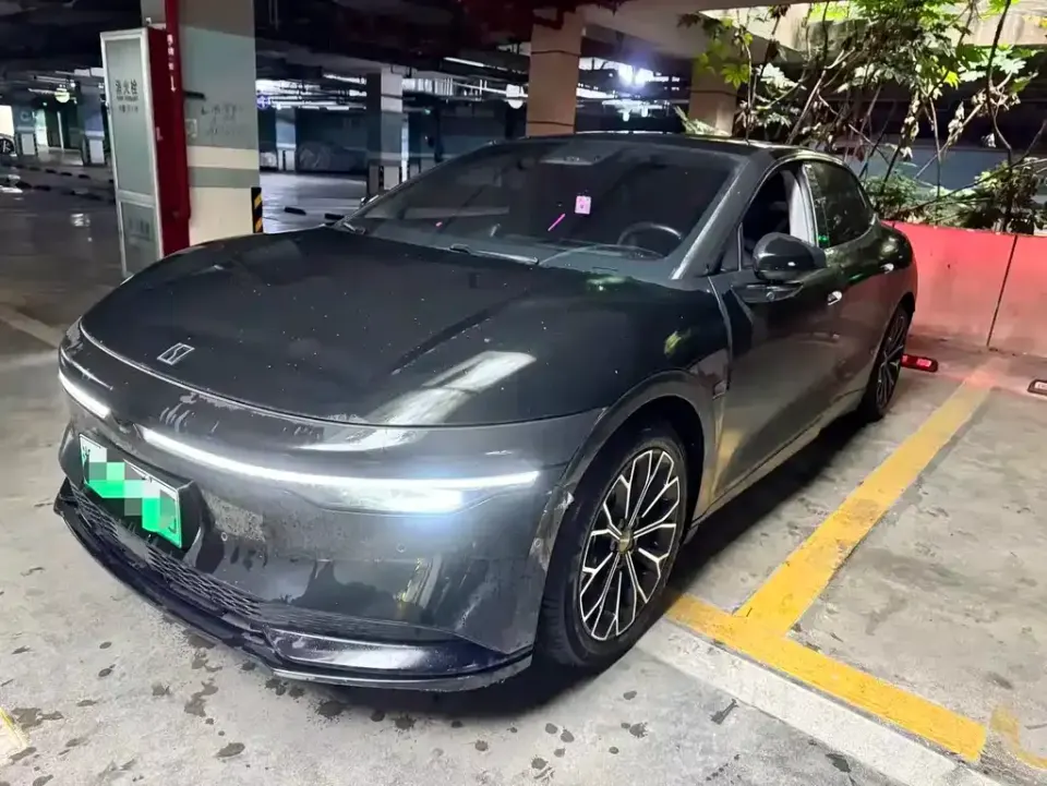 Zeekr 007