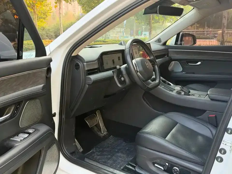 AITO AITO M5