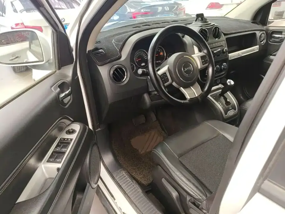 Jeep Compass (Import)