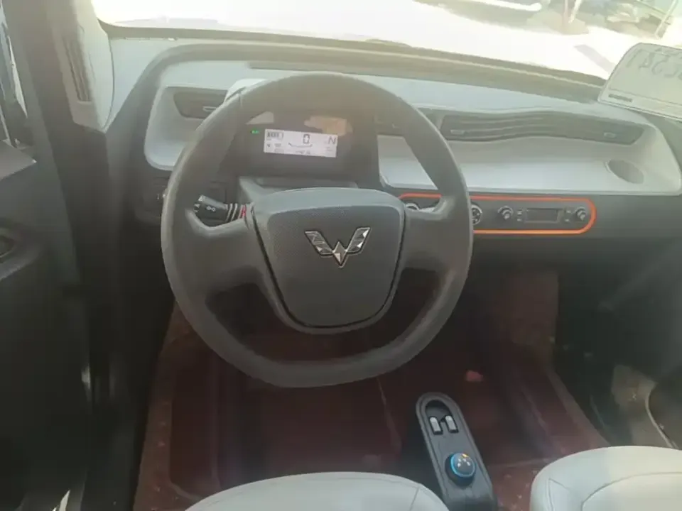 Wuling MINIEV