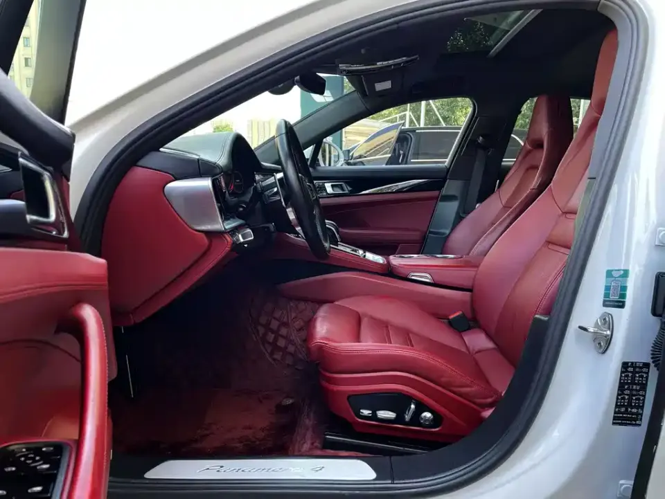 Porsche Panamera Hybrid