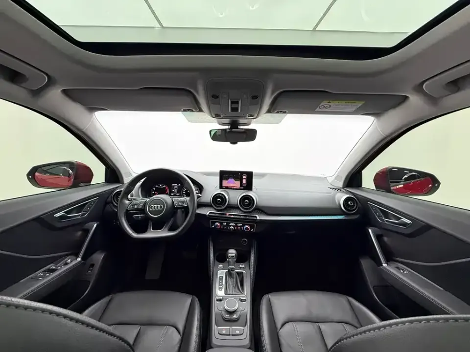 Audi Q2L