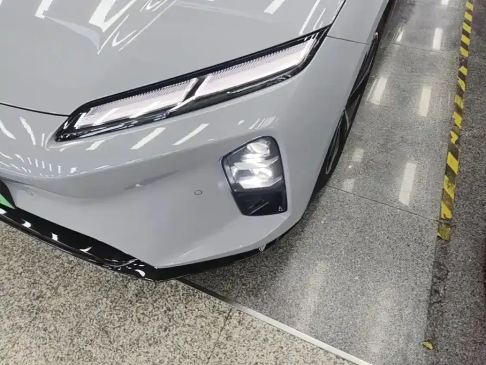 Nio ET5T