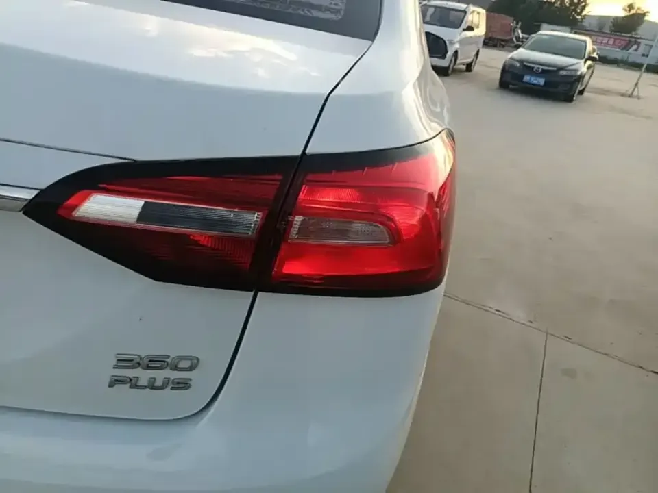 Roewe 360