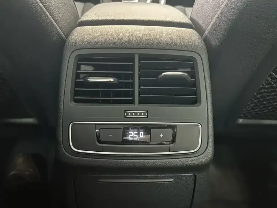 Audi A5 (Import)