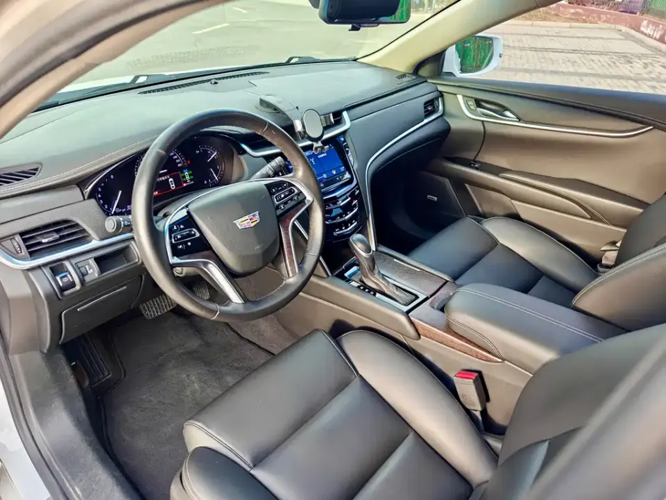 Cadillac XTS