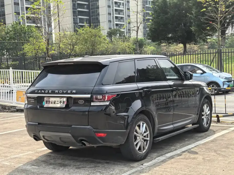 Land Rover Sport