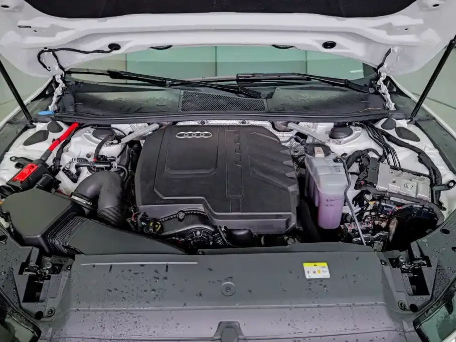 Audi A7L