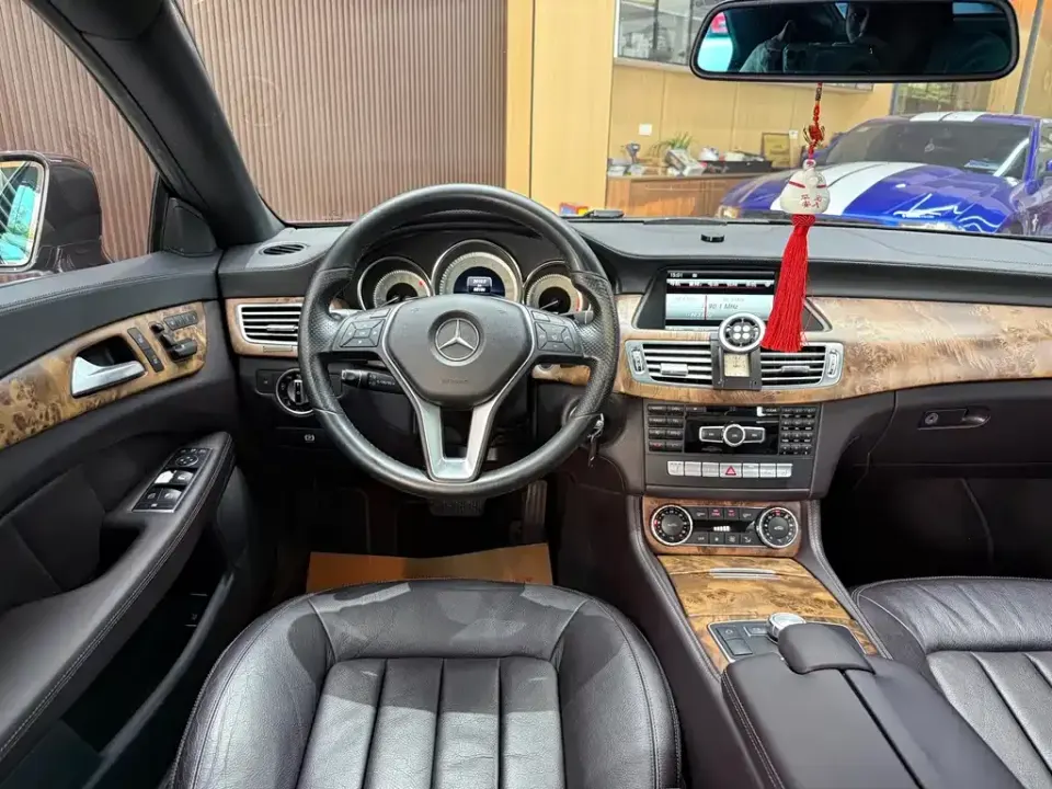Mercedes-Benz CLS