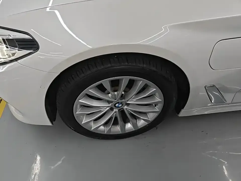 BMW 5 Series New Energy