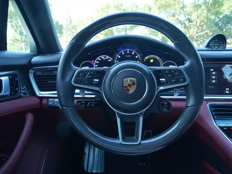 Porsche Panamera Hybrid