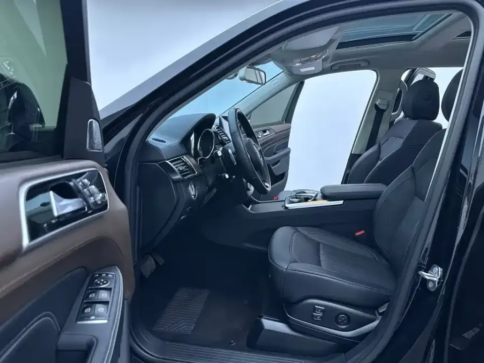 Beijing Off-Road BJ90