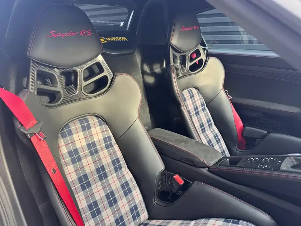 Porsche 718