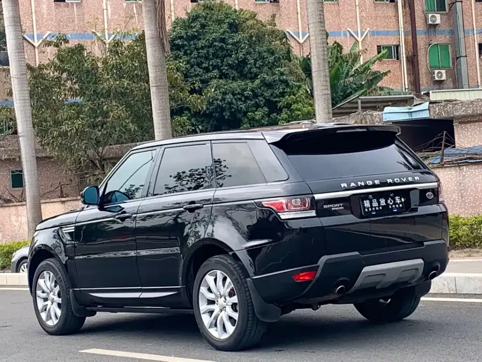 Land Rover Sport