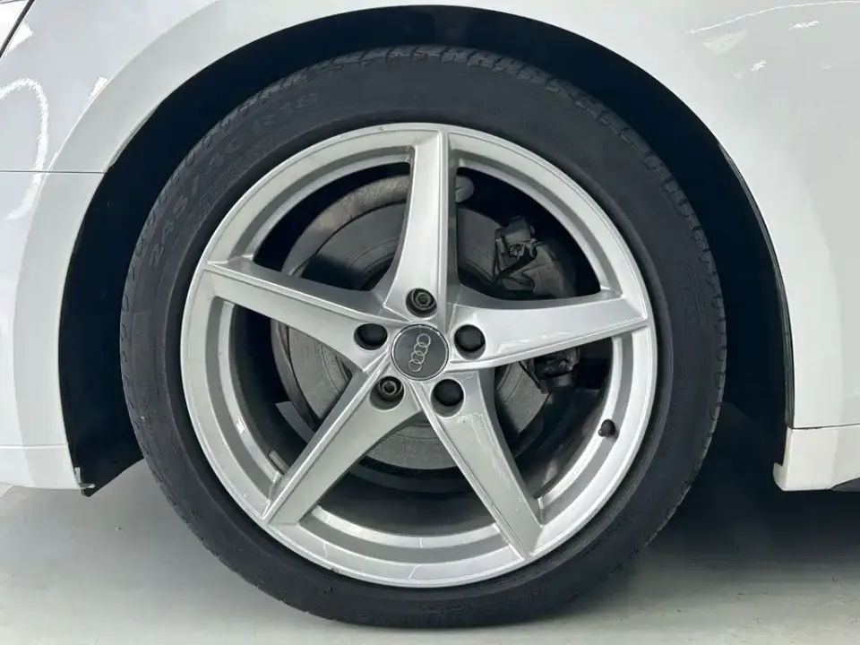 Audi A5 (Import)