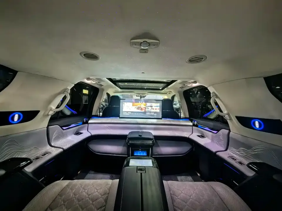 Lincoln Navigator One
